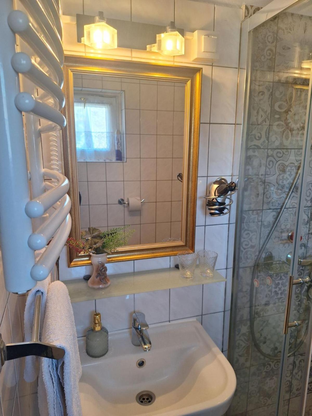 Rohonci Vendeghaz Hotel Kőszeg Buitenkant foto